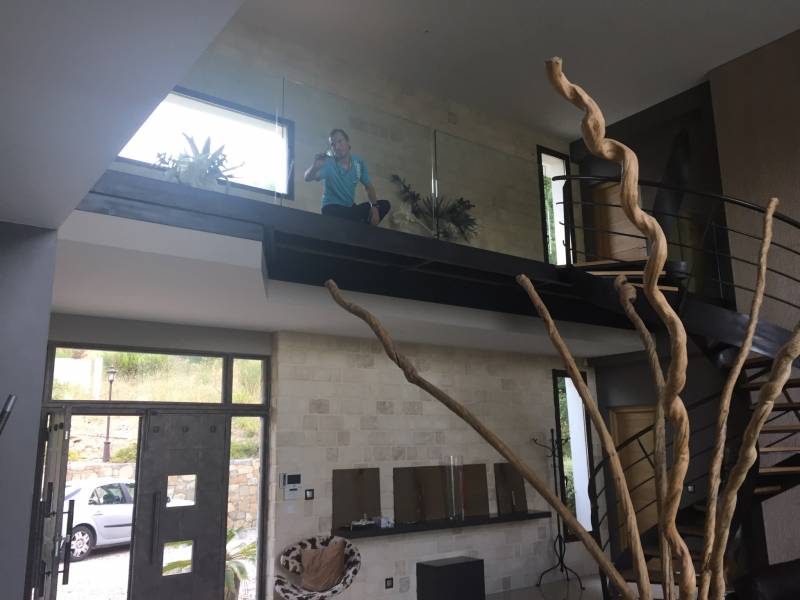 Nettoyage de vitres pour particulier dans une maison à Draguignan 83